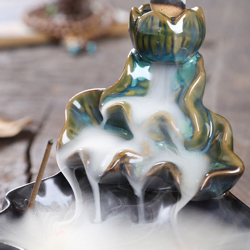 Porte-Encens à Reflux Lotus avec Poisson Koi en Céramique – 11,5 cm