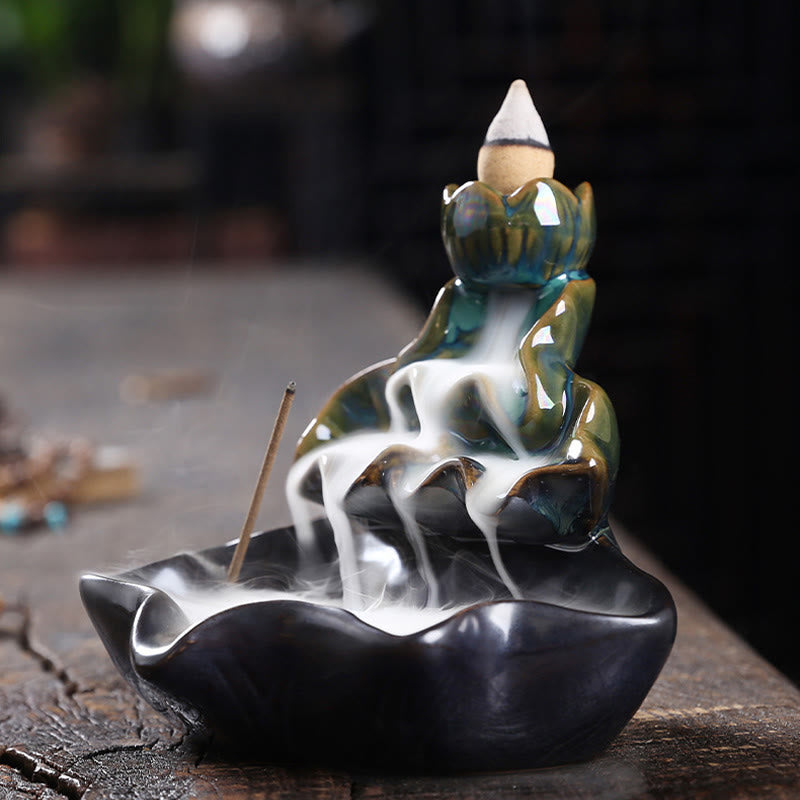 Porte-Encens à Reflux Lotus avec Poisson Koi en Céramique – 11,5 cm