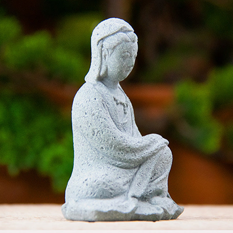 Statue Avalokiteshvara en grès – Bénédiction et sérénité pour la maison