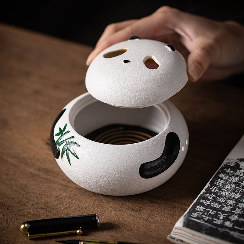 Brûleur d’Encens Panda en Céramique – Objet Décoratif Apaisant