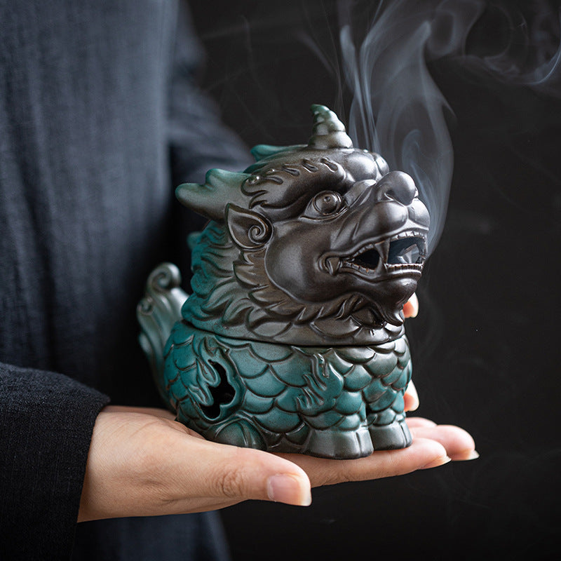 Brûleur d’Encens Kylin en Céramique – Symbole de Chance & Prospérité