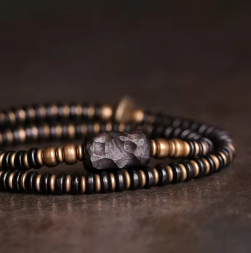 Bracelet Cuivre & Bois Noir Sculpté – Accessoire Unisexe Élégant