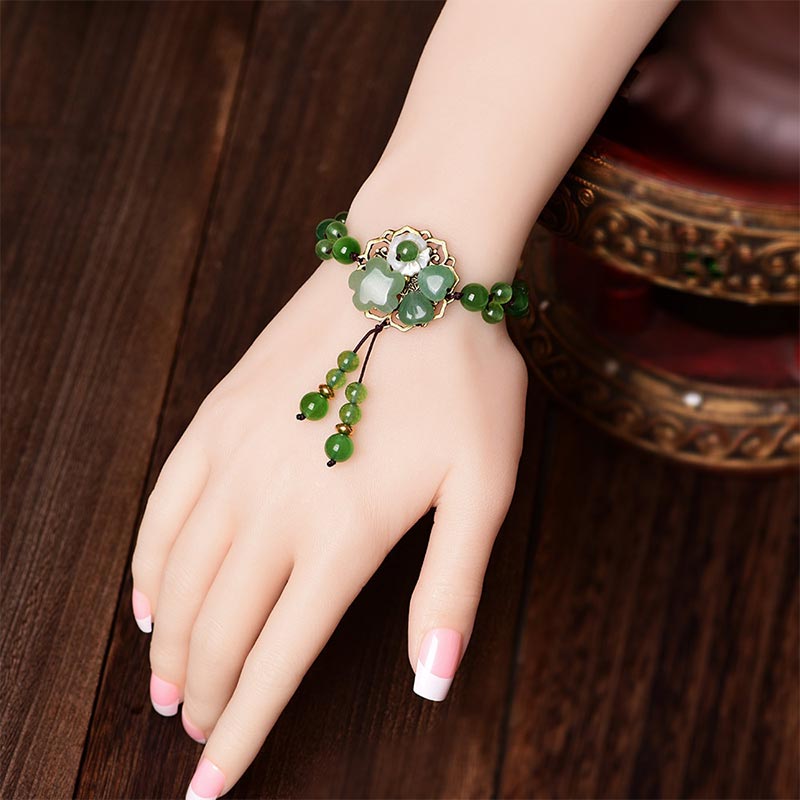 Bracelet Porte-Bonheur en Jade Vert & Fleur Symbolique | Harmonie & Épanouissement