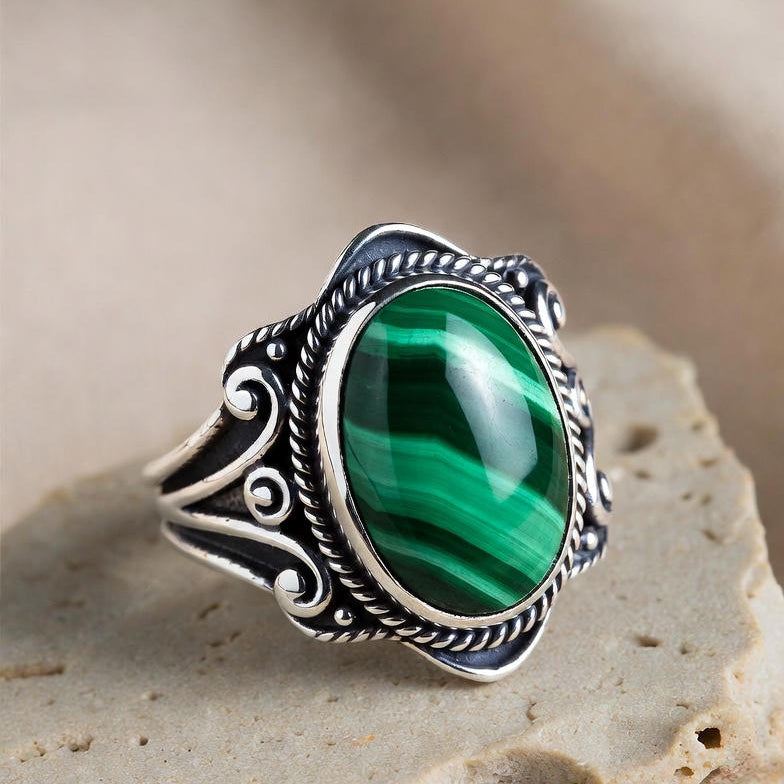 Bague “Purification & Harmonie” en Malachite – Équilibre Naturel & Élégance Minérale