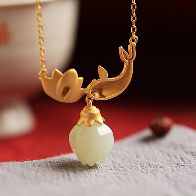 Pendentif Carpe Koï & Lotus en Jade Blanc Naturel