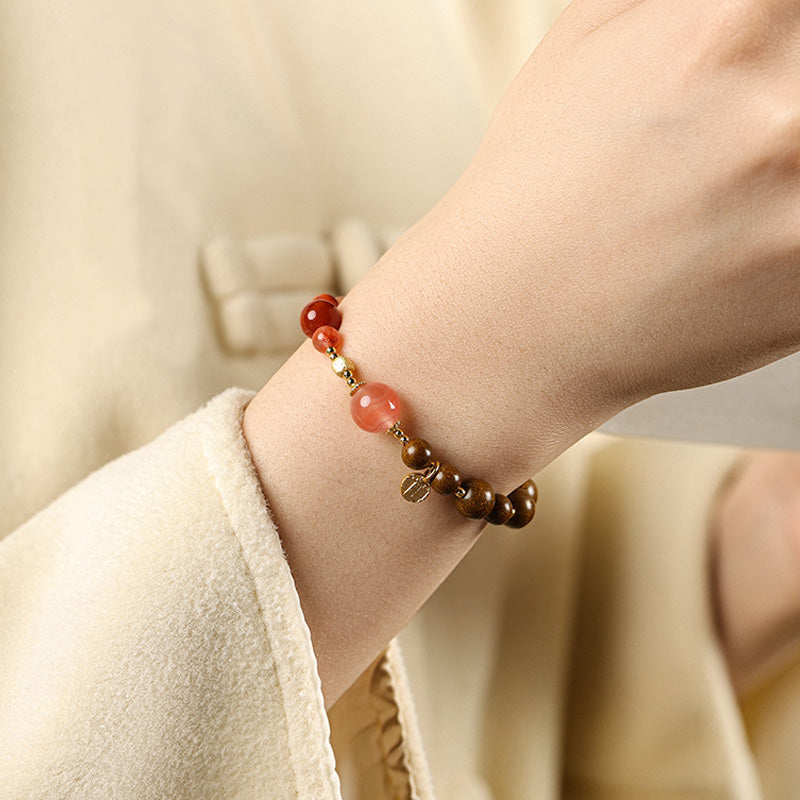 Bracelet Nanhong Agate & Perles Parfumées – “Cinq Voies du Dieu de la Richesse” (6–8 mm)