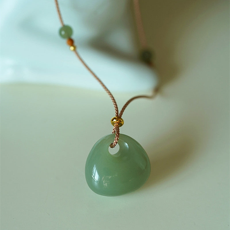 Collier Pendentif en Jade Naturel