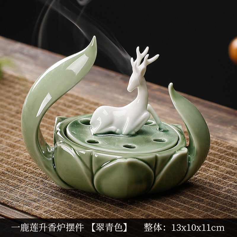 Brûleur d’Encens Cerf sur Lotus – Céramique Zen Artisanale