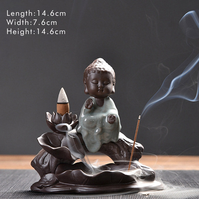 Brûleur d'encens en céramique avec bénédiction de lotus et petit moine en Buddha Stones
