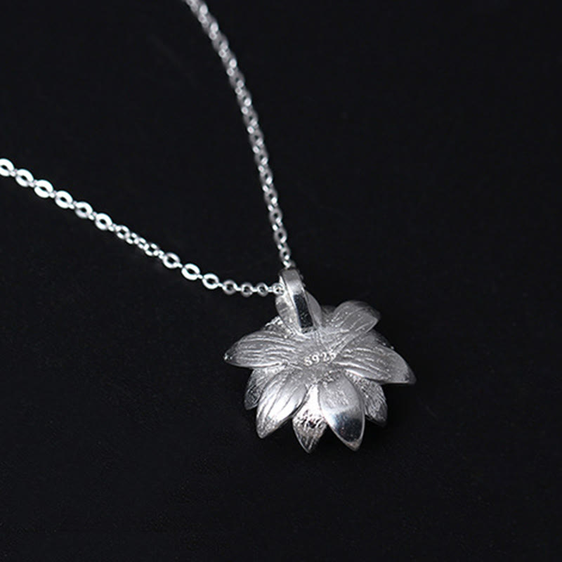 Collier Lotus Argent 925 & Lazurite – Clarté & Sérénité