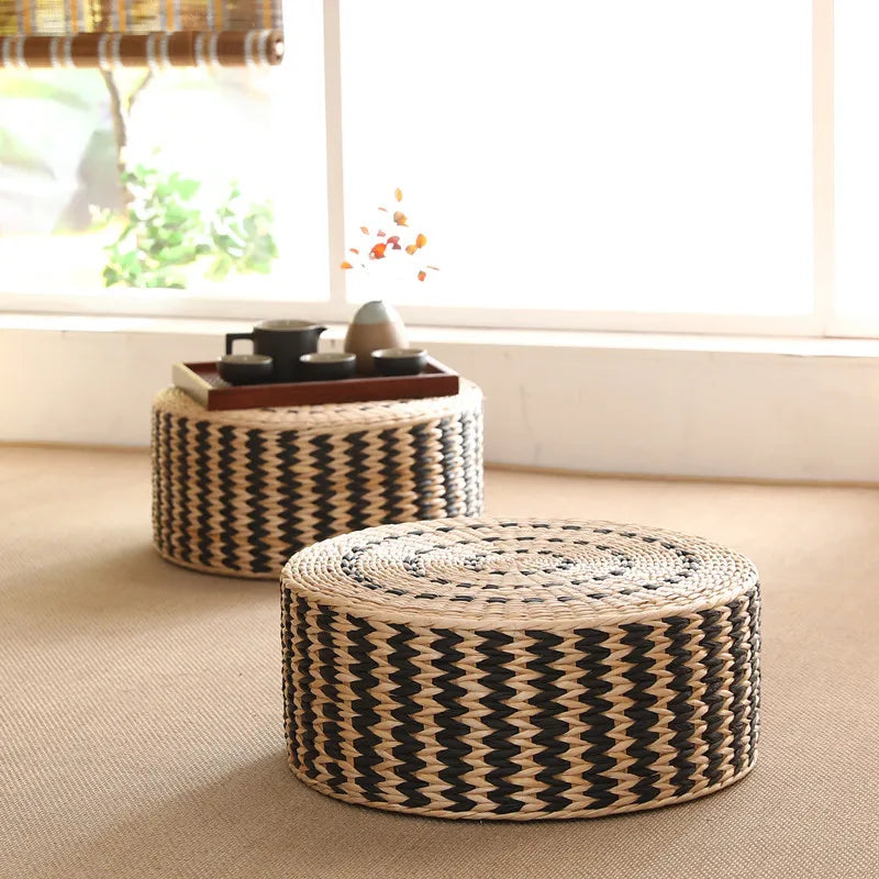 Coussin Tatami Rond Japonais en Paille Tissée à la Main – 40 × 40 × 10 cm