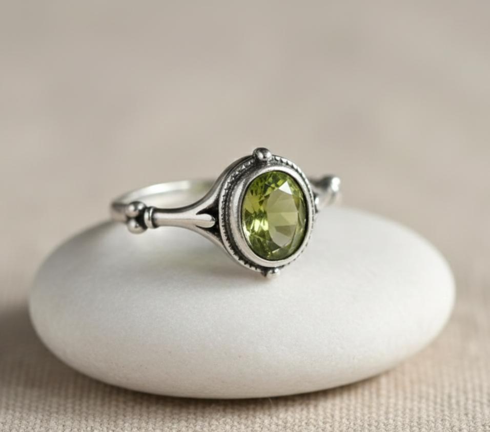 Bague Clarté d’Esprit en Péridot Naturel & Argent Sterling 925