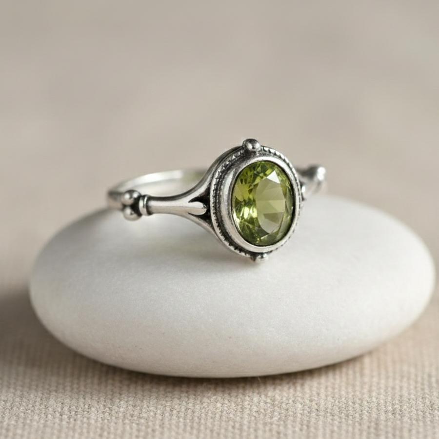 Bague Clarté d’Esprit en Péridot Naturel & Argent Sterling 925