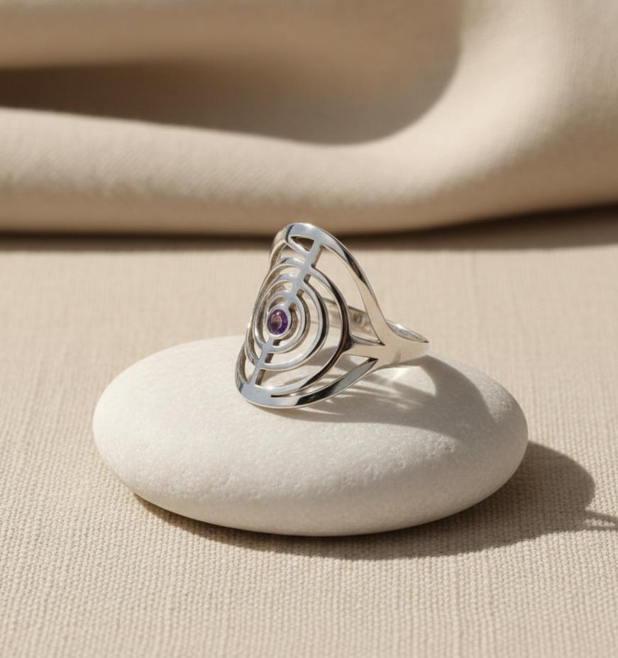 Bague Cho Ku Rei Ajustable en Acier Inoxydable & Zircon Violet