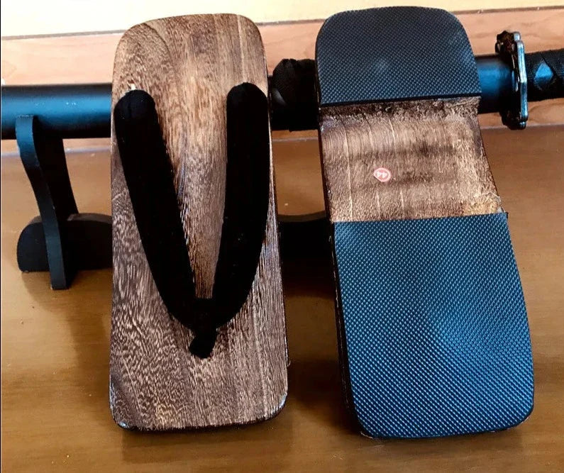 Geta Japonaise Moderne en Bois & Tissu