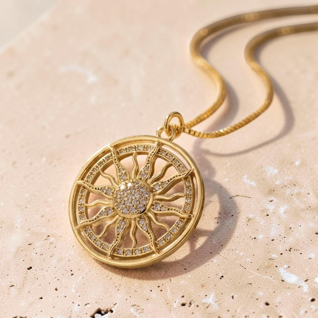 Collier Rayonnement Intérieur Soleil Doré