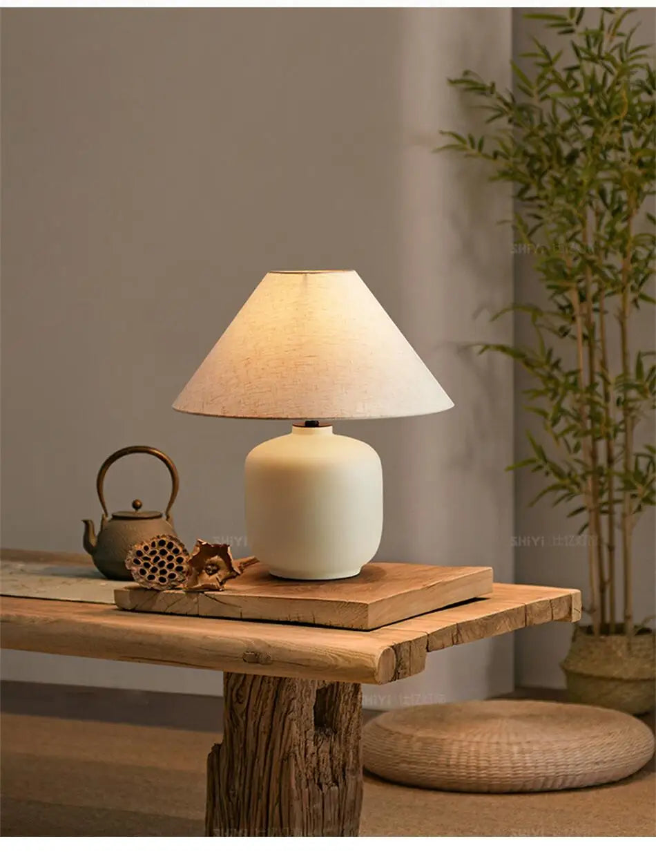 Lampe Japonaise en Céramique Épurée