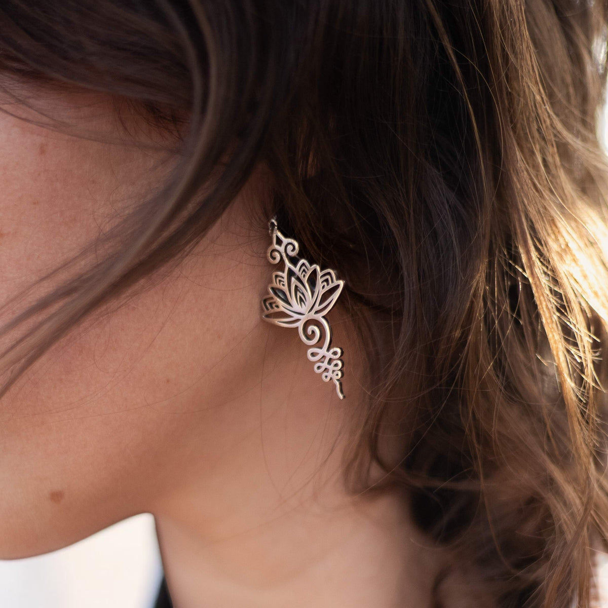 Boucles d'Oreilles Lotus Unalome