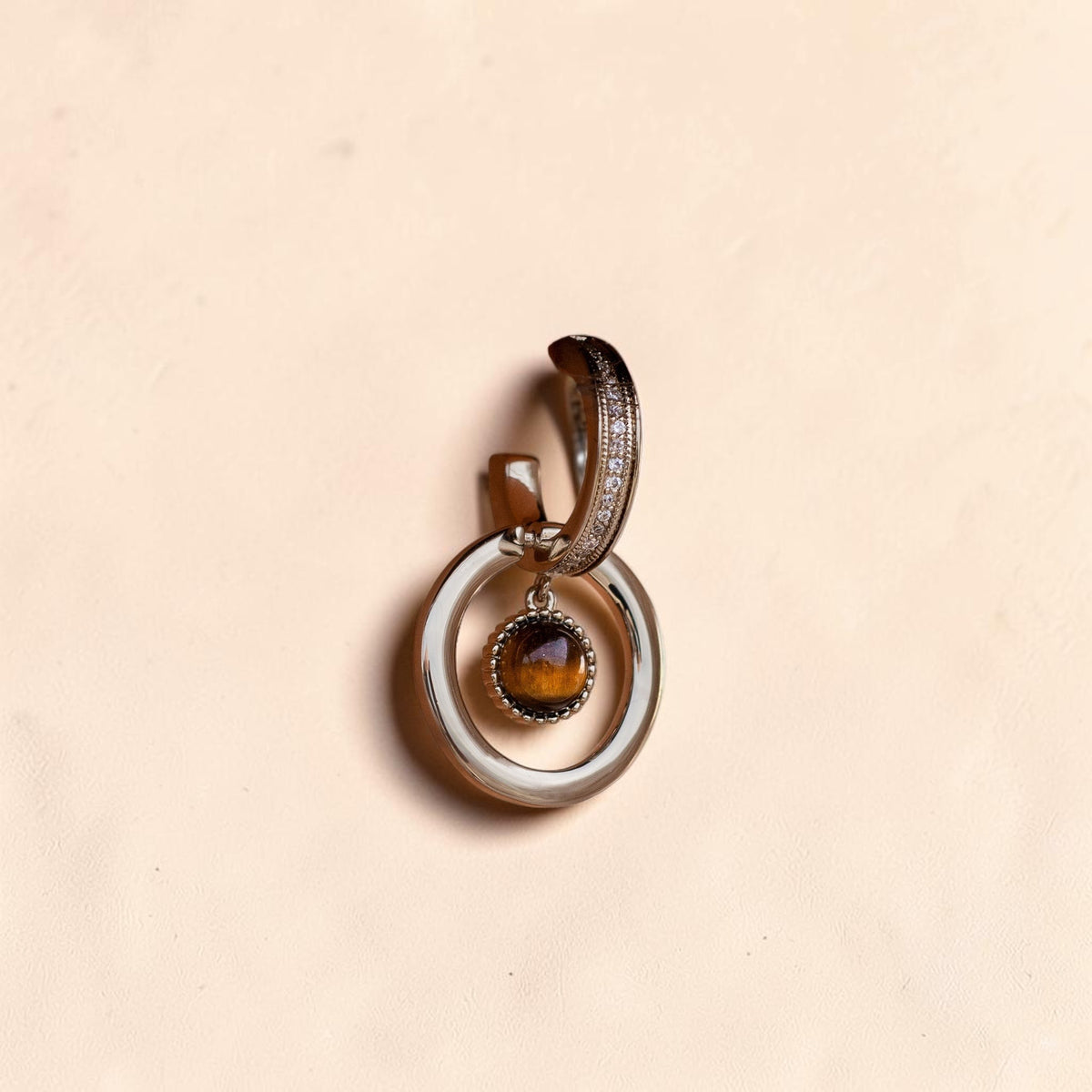 Boucles d’Oreilles Éclat Félin en Œil de Tigre & Plaqué Or