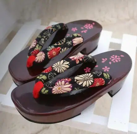 Geta Japonaise Moderne en Bois & Tissu