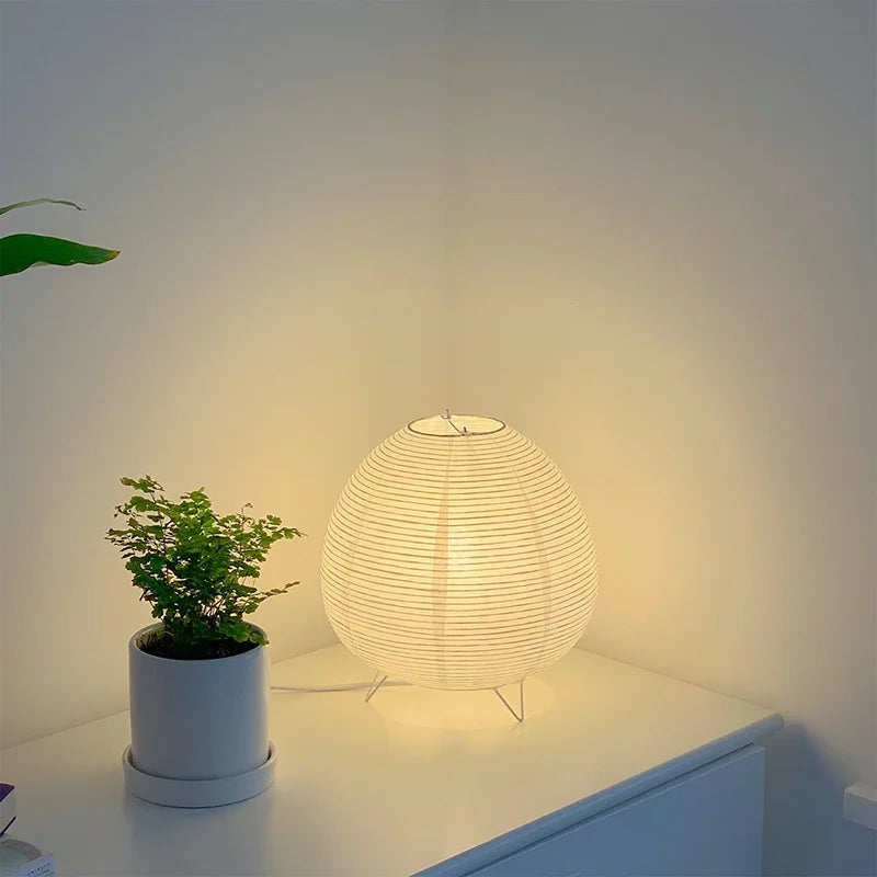 Lampe Japonaise en Papier & Fer, Lumière Douce et Ambiance Zen
