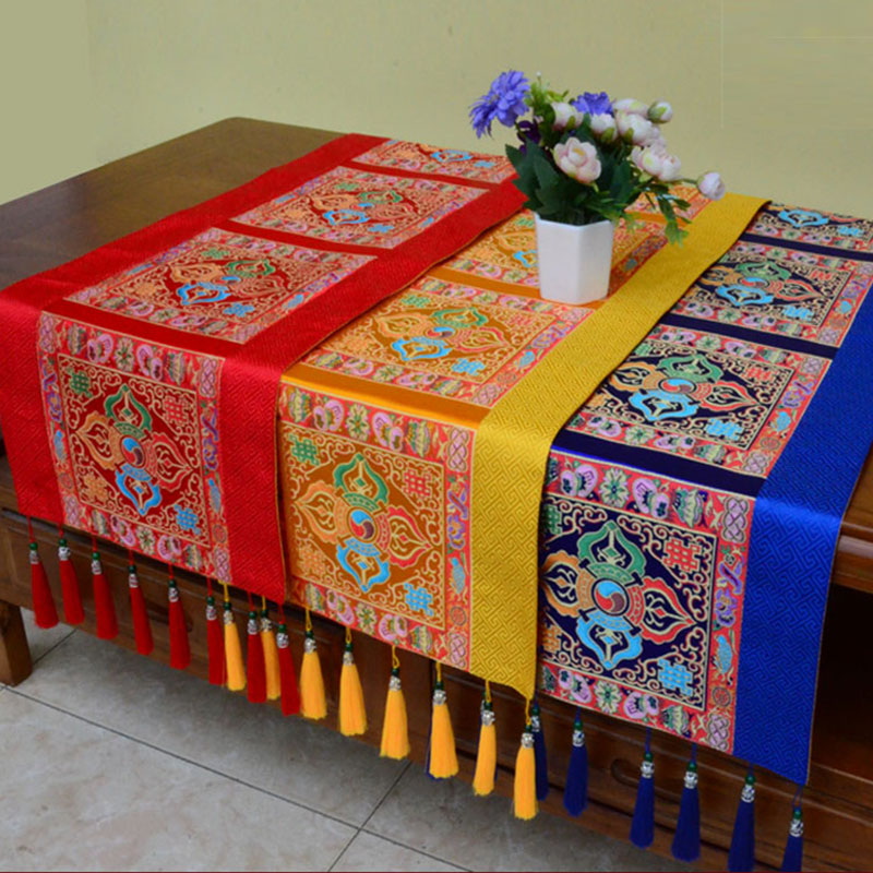 Tapis d’Autel de Méditation avec Vajra Tibétain et Symboles Auspicieux | 95 × 33 cm