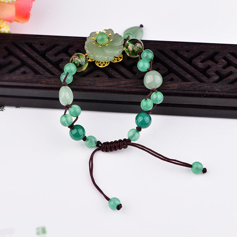 Bracelet Porte-Bonheur en Jade Vert & Fleur Symbolique | Harmonie & Épanouissement