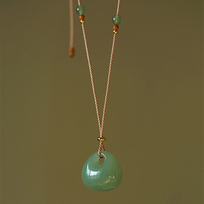Collier Pendentif en Jade Naturel