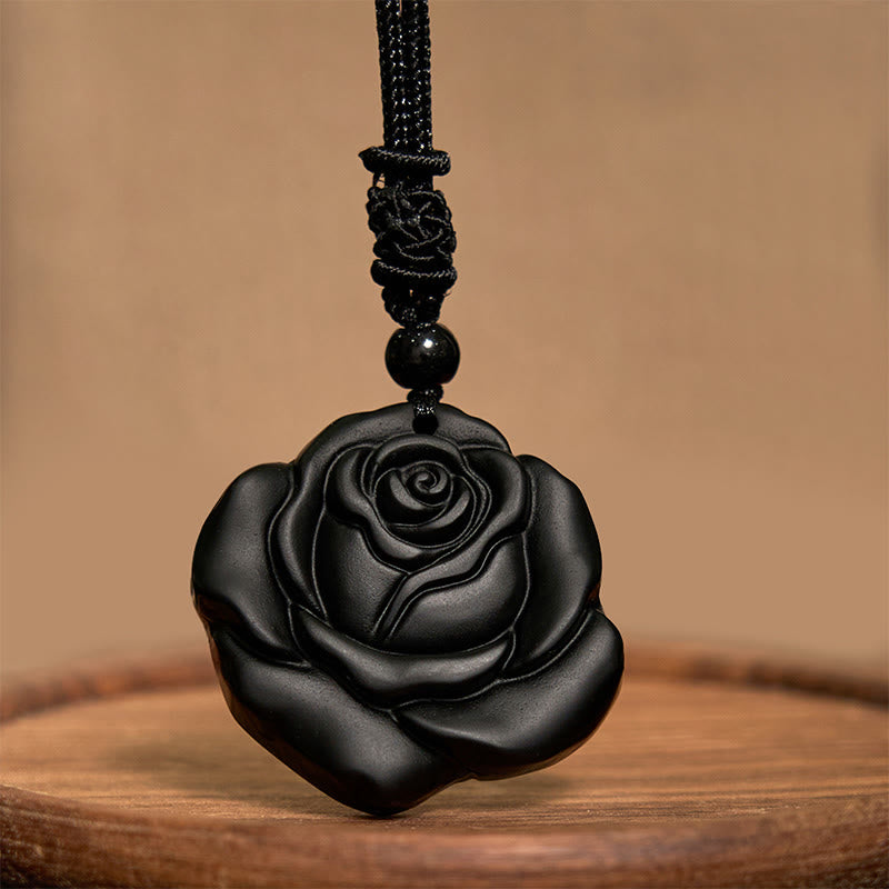 Collier Pendentif Rose en Obsidienne Noire Naturelle