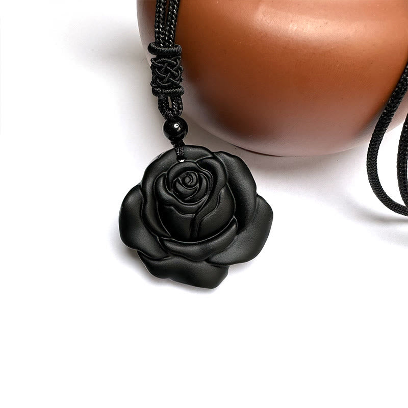 Collier Pendentif Rose en Obsidienne Noire Naturelle