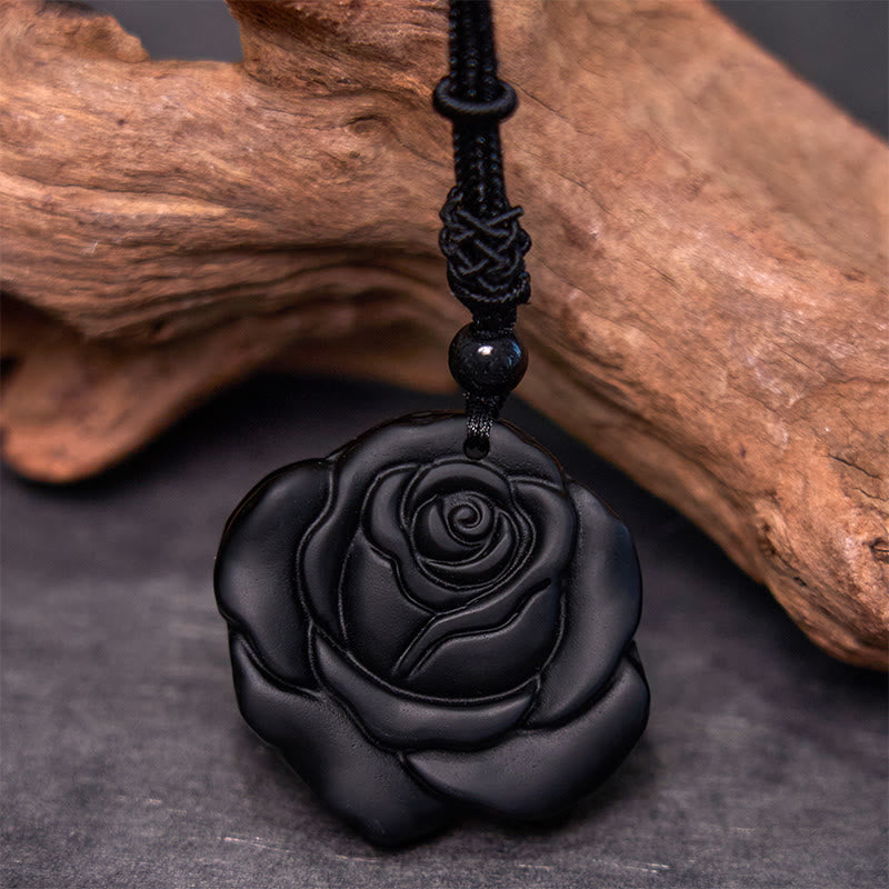 Collier Pendentif Rose en Obsidienne Noire Naturelle