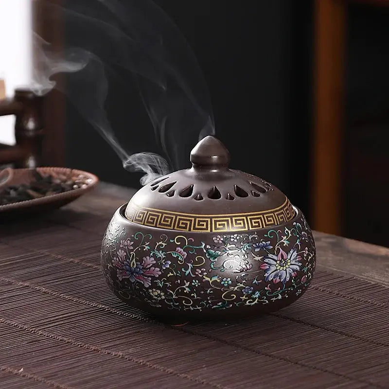 Brûleur d’Encens en Céramique Antique, Héritage & Sérénité