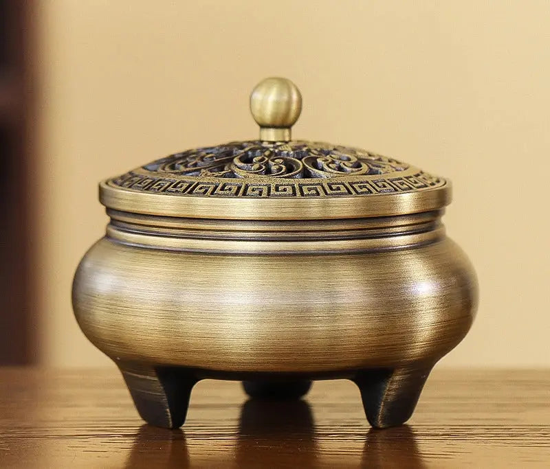 Brûleur d’Encens en Cuivre Brossé Tripode, Sobriété & Élégance