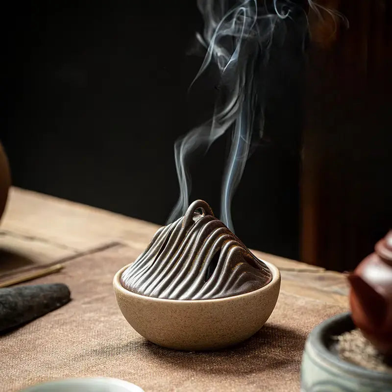 Brûleur d’Encens en Céramique Inspiré du Rituel Kōdō