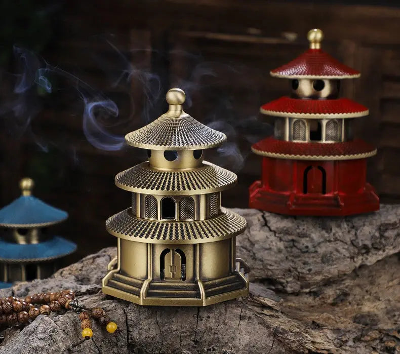 Brûleur d’Encens en Laiton Pagode Antique, Aura Sacrée & Intemporelle