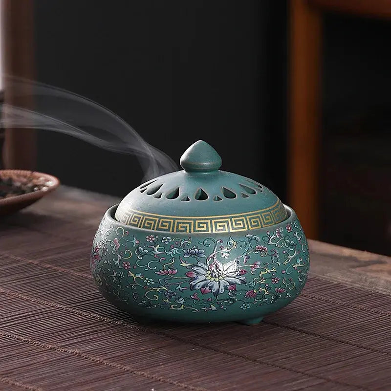 Brûleur d’Encens en Céramique Antique, Héritage & Sérénité