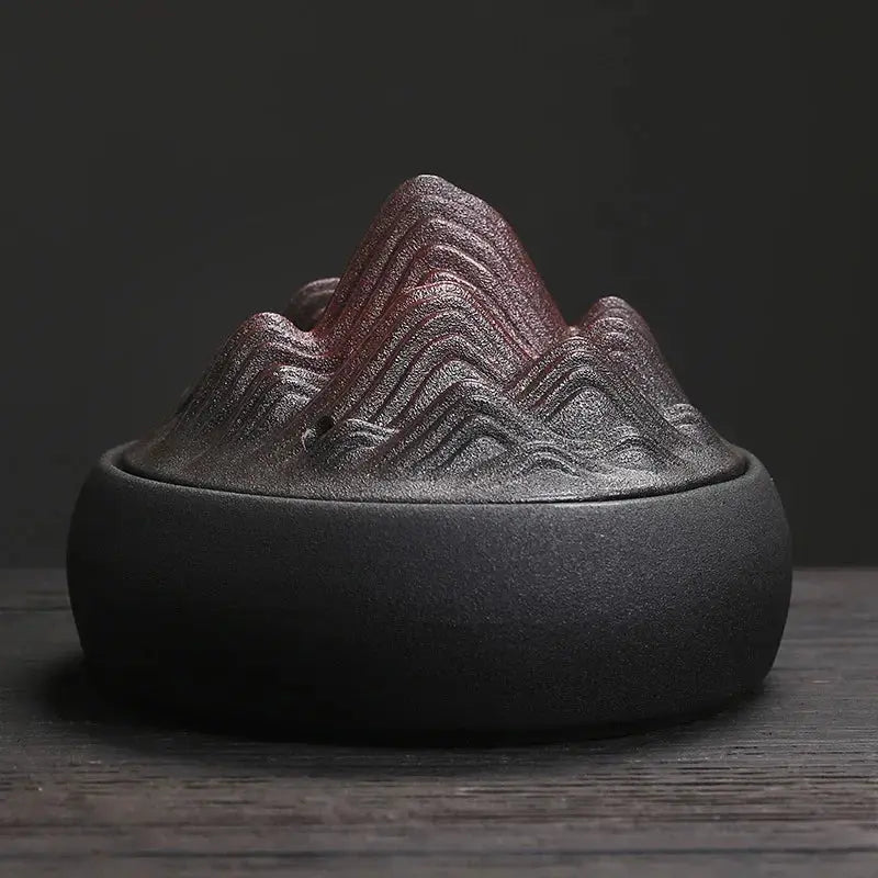 Brûleur d’Encens Montagne en Céramique, Élégance & Quiétude