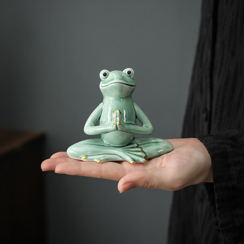Statue décorative en céramique représentant une grenouille zen en méditation