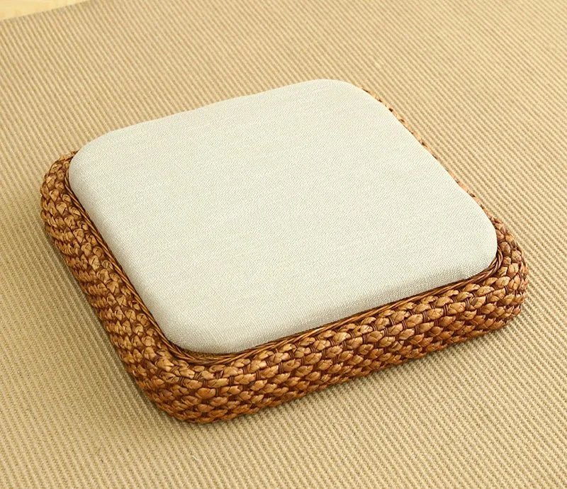 Coussin “TatamiSerenity” en Paille Naturelle – Assise Sol & Méditation Zen