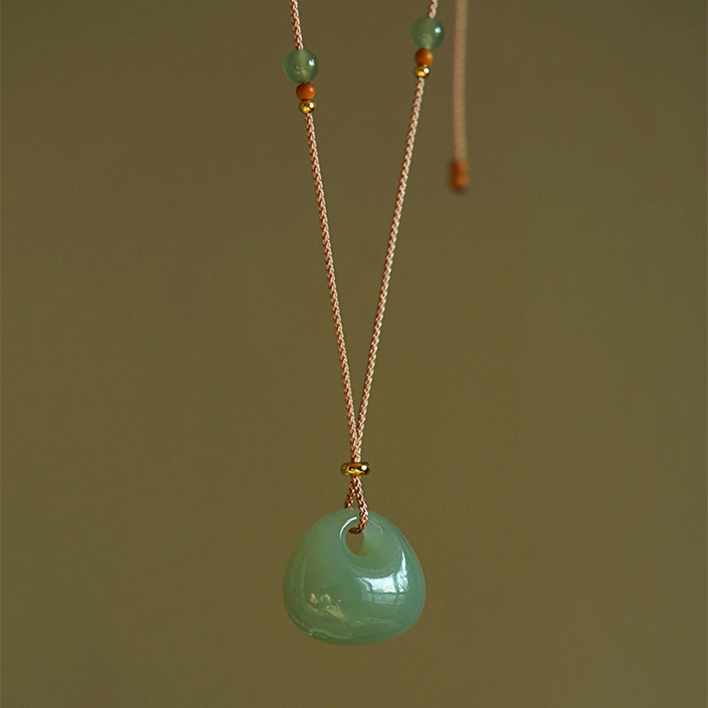 Collier Pendentif en Jade Naturel