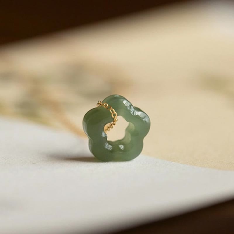 Collier Floral en Jade Hetian ou Jade Cyan Naturel
