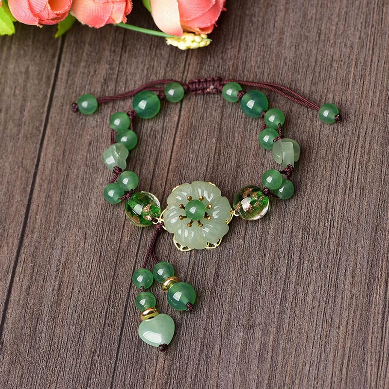 Bracelet Porte-Bonheur en Jade Vert & Fleur Symbolique | Harmonie & Épanouissement