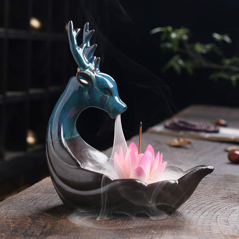 Brûleur d’Encens en Céramique Lotus & Cerf à Reflux