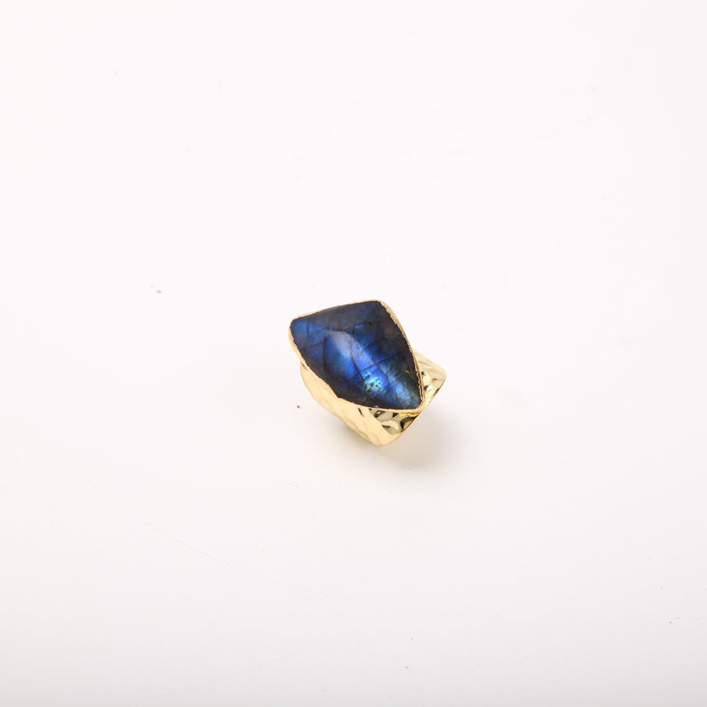 Bague Ajustable en Labradorite Naturelle & Finition Dorée – Anneau Martelé Unisexe