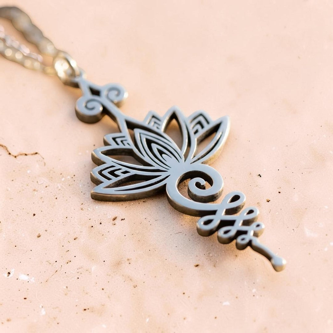 Pendentif Lotus Unalome
