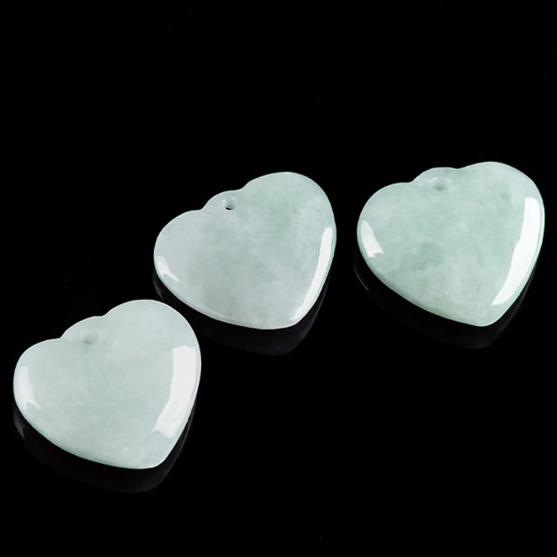 Pendentif Cœur en Jade Naturel, Symbole de Prospérité et d’Harmonie