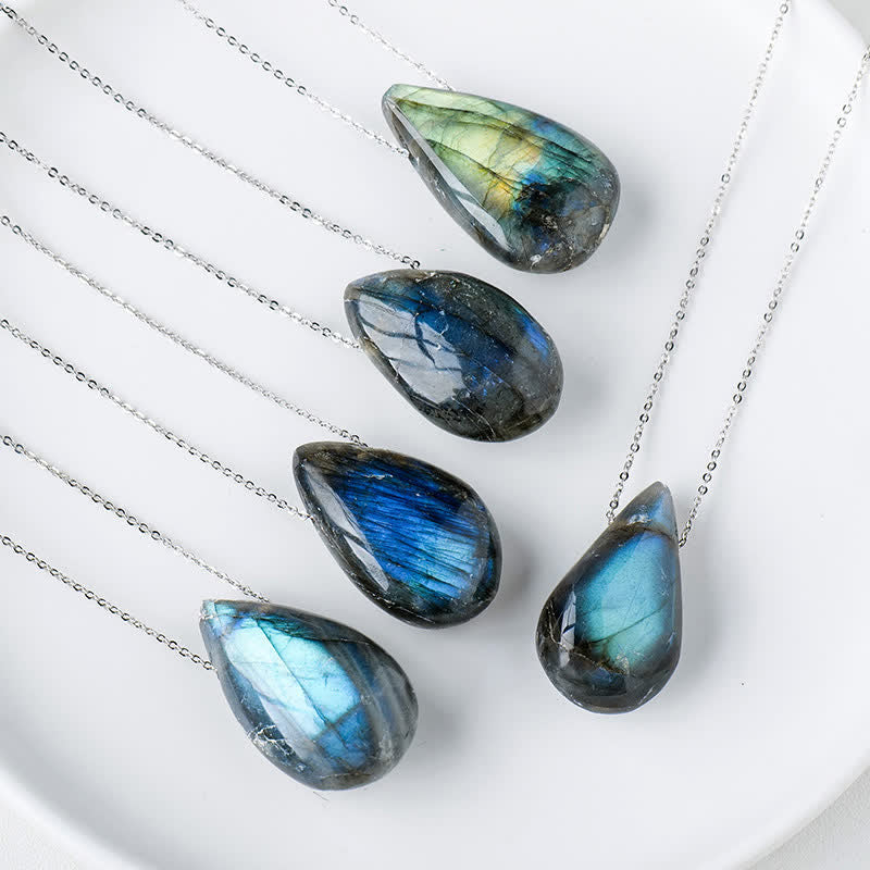 Collier Pendentif Goutte d’Eau en Labradorite Naturelle