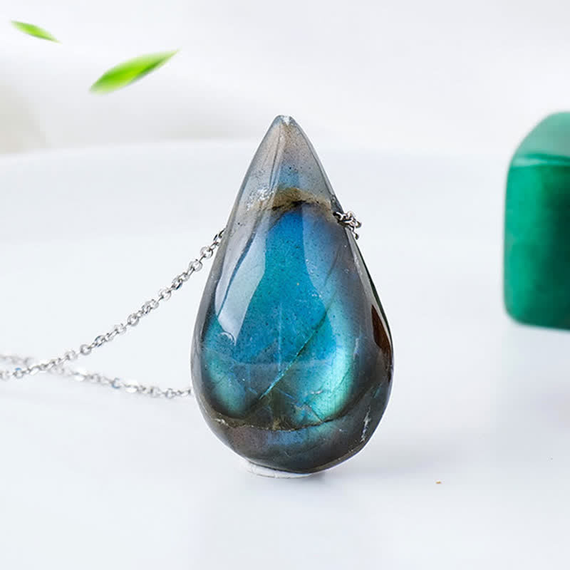 Collier Pendentif Goutte d’Eau en Labradorite Naturelle