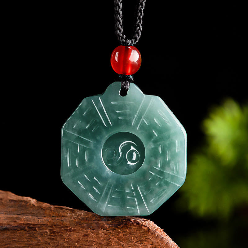 Collier Feng Shui Bagua Yin Yang en Jade Naturel