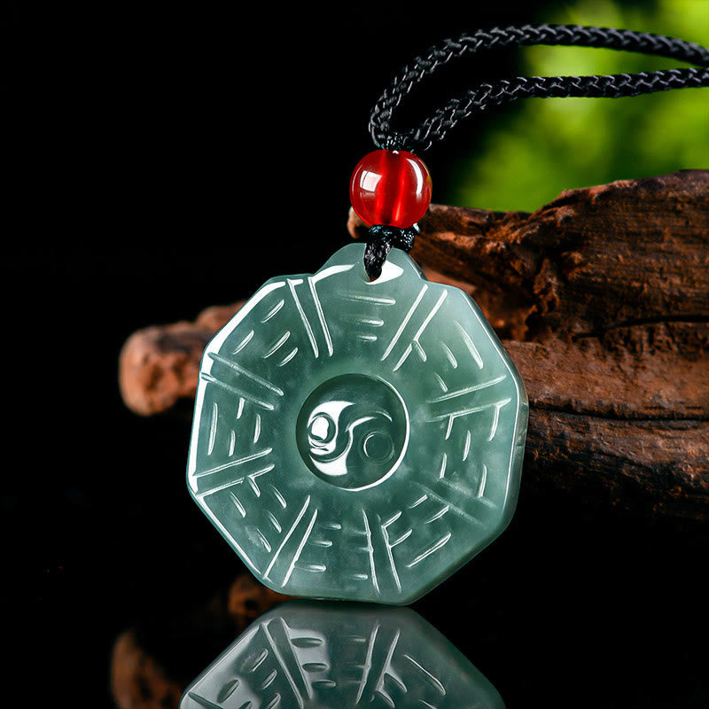 Collier Feng Shui Bagua Yin Yang en Jade Naturel